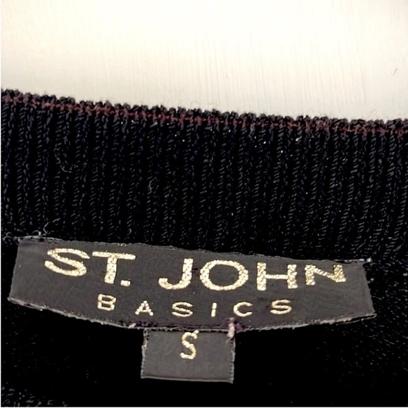 St. John Black Crew Neck Sweater Classic Knit Design - Picture 5 of 5